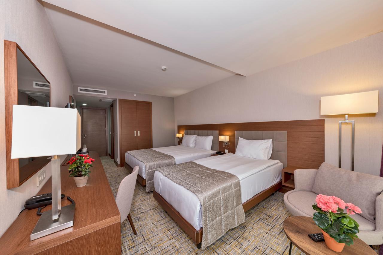 Land Park Hotel Istanbul Ngoại thất bức ảnh