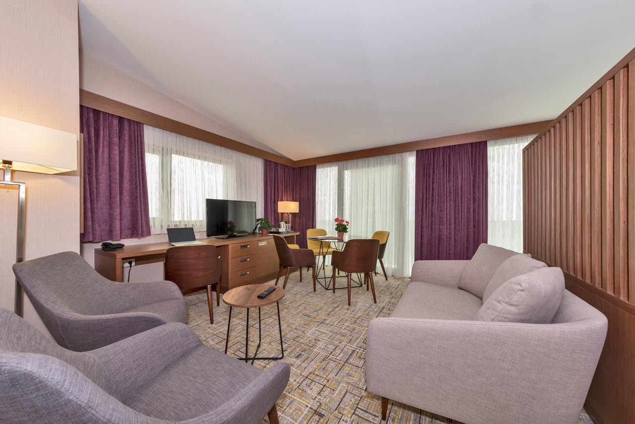 Land Park Hotel Istanbul Ngoại thất bức ảnh