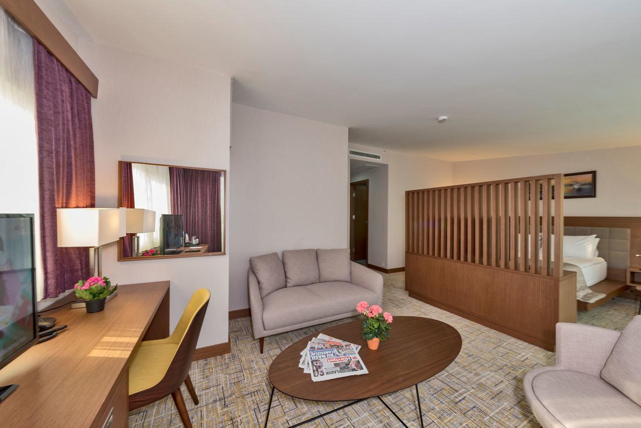 Land Park Hotel Istanbul Ngoại thất bức ảnh