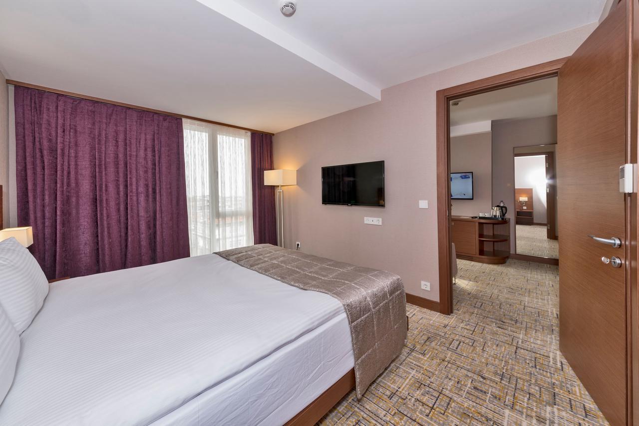 Land Park Hotel Istanbul Ngoại thất bức ảnh