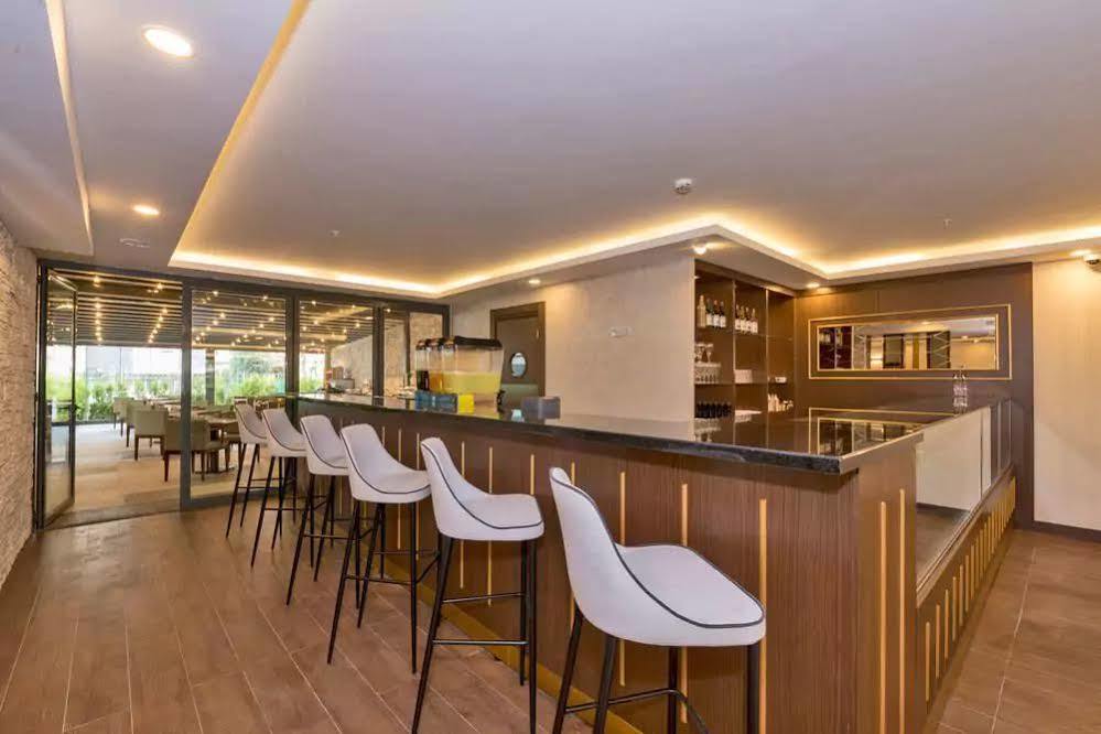 Land Park Hotel Istanbul Ngoại thất bức ảnh