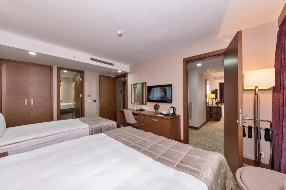 Land Park Hotel Istanbul Ngoại thất bức ảnh