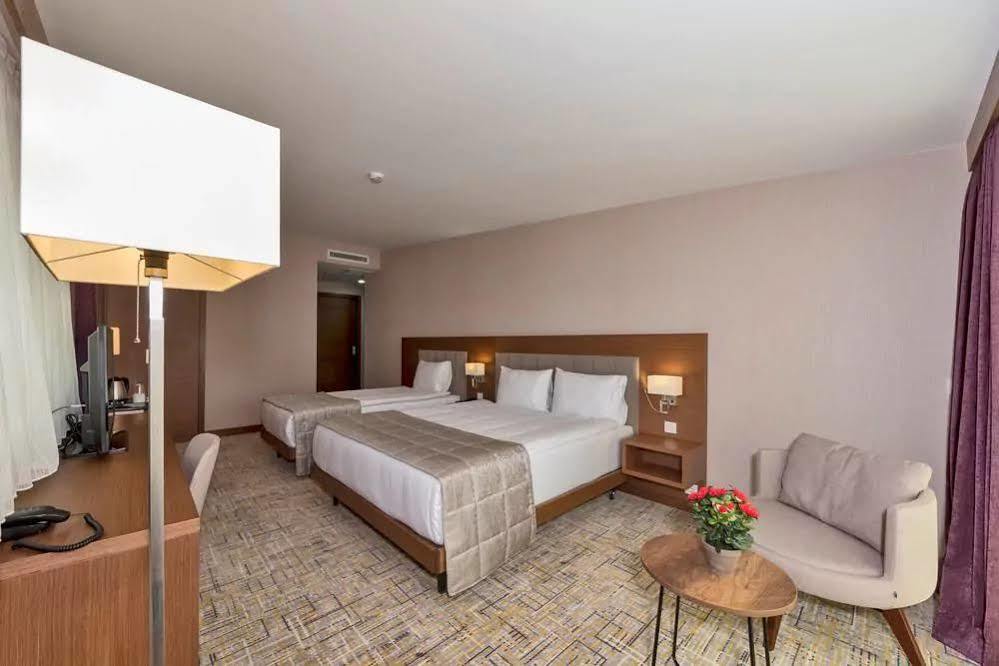 Land Park Hotel Istanbul Ngoại thất bức ảnh
