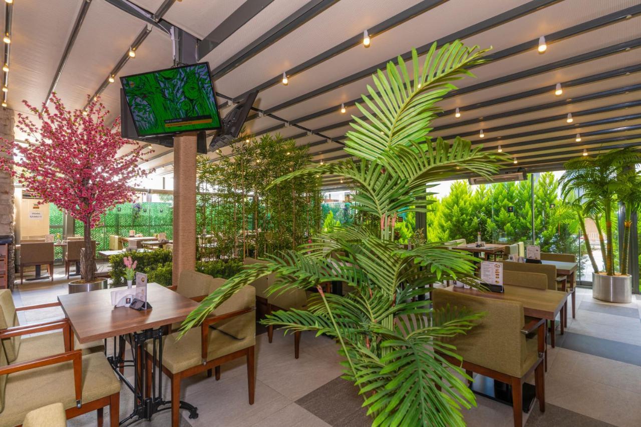 Land Park Hotel Istanbul Ngoại thất bức ảnh